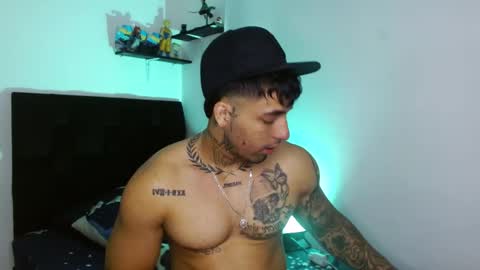 Darius Phoenix  online show from March 19, 6:12 pm