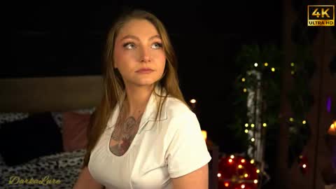 Snapshot of dark_alure chatting on December 14, 6:01 pm DarkaLure online show from December 14, 6:01 pm