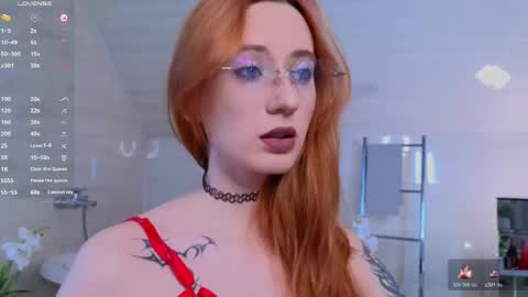 Snapshot of dark_lola_ chatting on April 24, 2:25 am Lola online show from April 24, 2:25 am
