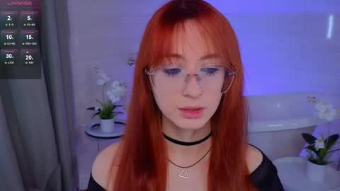 Snapshot of dark_lola_ chatting on May 2, 1:54 am Lola online show from May 2, 1:54 am