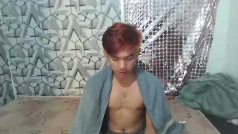 Snapshot of dark_lustxox chatting on March 1, 9:44 am dark_lustxox online show from March 1, 9:44 am