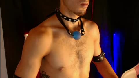 Snapshot of dark_rosse1 chatting on April 20, 11:39 pm rosse online show from April 20, 11:39 pm