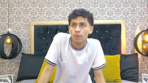 Snapshot of dark_sultan chatting on February 20, 9:15 pm dark_sultan online show from February 20, 9:15 pm