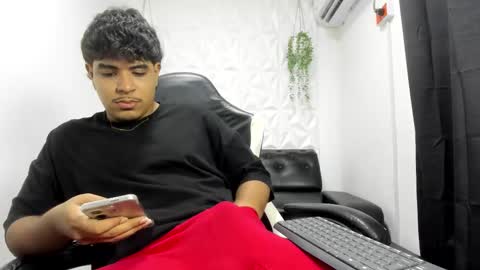 Snapshot of darkalphax01 chatting on March 22, 7:28 pm darkalphax01 online show from March 22, 7:28 pm