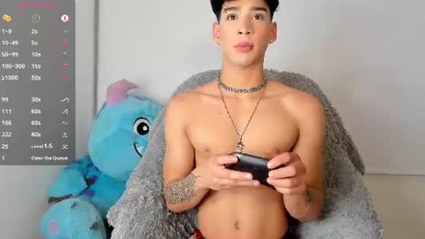 Snapshot of darkboy26_ chatting on July 9, 2:37 am Blake online show from July 9, 2:37 am