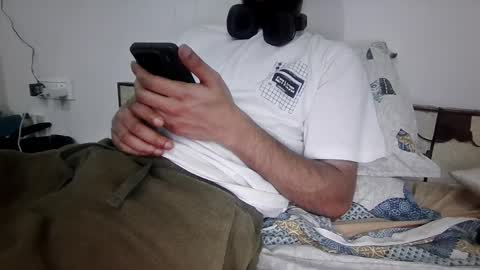 Snapshot of darkbud03 chatting on March 25, 6:03 pm just a guy online show from March 25, 6:03 pm