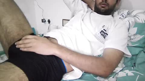 Snapshot of darkbud03 chatting on May 9, 6:46 pm just a guy online show from May 9, 6:46 pm