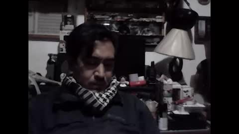 Snapshot of darkma82 chatting on January 3, 2:21 am darkma82 online show from January 3, 2:21 am