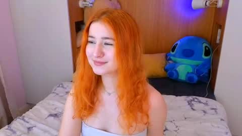 darkmoon____ online show from April 17, 12:19 pm