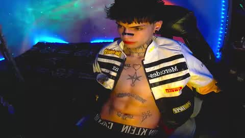   online show from December 17, 5:13 am