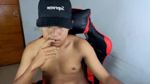 darknigthx online show from April 6, 3:15 am