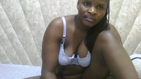 Snapshot of darknipples2 chatting on June 25, 3:38 pm SHANICE online show from June 25, 3:38 pm