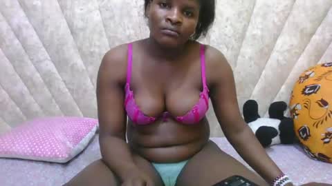 Snapshot of darknipples2 chatting on July 31, 10:42 pm SHANICE online show from July 31, 10:42 pm