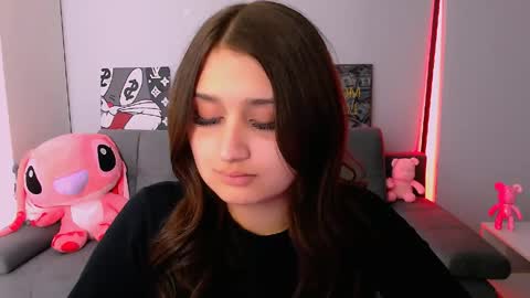 Snapshot of darksidelove_ chatting on April 25, 4:48 pm Amelie online show from April 25, 4:48 pm