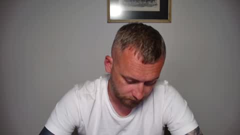 Snapshot of darksiderr13 chatting on May 9, 2:39 am Tony online show from May 9, 2:39 am