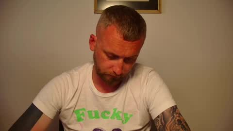 Snapshot of darksiderr13 chatting on May 9, 3:06 pm Tony online show from May 9, 3:06 pm