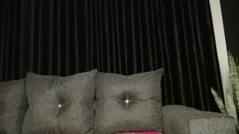 darktanqueen online show from March 30, 2:45 am