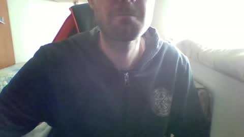 Darkv88 online show from March 7, 9:18 am