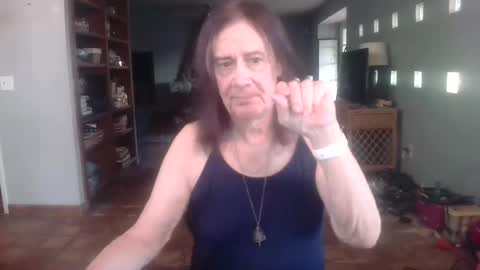 Snapshot of darla_darling1222101 chatting on February 23, 1:03 am darla_darling1222101 online show from February 23, 1:03 am