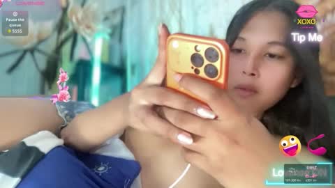 Snapshot of darling_sweetheartxx chatting on May 20, 2:45 pm YOUR ATHENA online show from May 20, 2:45 pm