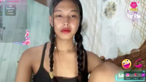 Snapshot of darling_sweetheartxx chatting on May 24, 8:52 am YOUR ATHENA online show from May 24, 8:52 am