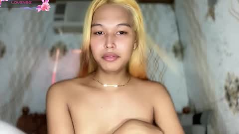 Snapshot of darling_sweetheartxx chatting on June 5, 3:24 am YOUR ATHENA online show from June 5, 3:24 am
