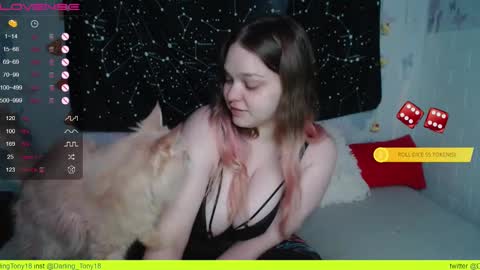 Snapshot of darling_tony18 chatting on February 27, 7:37 pm darling_tony18 online show from February 27, 7:37 pm