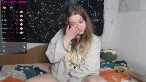 Snapshot of darling_tony18 chatting on October 25, 2:56 pm darling_tony18 online show from October 25, 2:56 pm