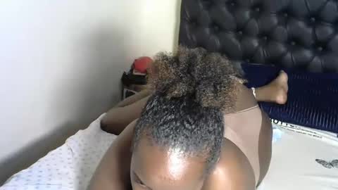 Snapshot of darlqueen chatting on February 2, 11:08 am darlqueen online show from February 2, 11:08 am