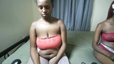 Snapshot of darlqueen chatting on February 6, 6:44 pm darlqueen online show from February 6, 6:44 pm