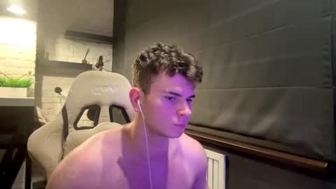 Snapshot of dartallo chatting on July 22, 8:55 pm dartallo online show from July 22, 8:55 pm