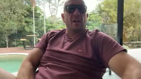 dartanian0001 online show from October 15, 3:28 am