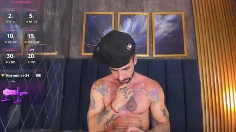 Snapshot of darwin_horny2 chatting on May 4, 11:23 pm darwin_horny2 online show from May 4, 11:23 pm