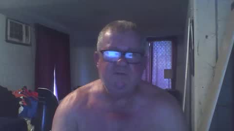 darwincock online show from December 13, 9:52 pm