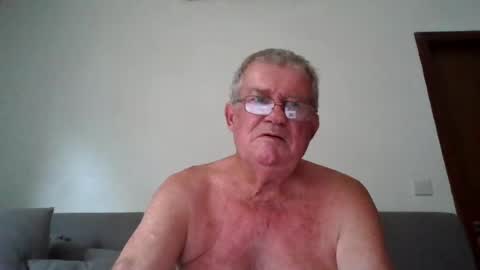 Snapshot of darwincock chatting on June 27, 2:16 am darwincock online show from June 27, 2:16 am