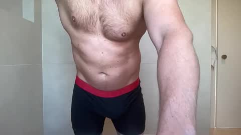 Snapshot of darwins_dessert chatting on April 11, 10:41 am darwins_dessert online show from April 11, 10:41 am