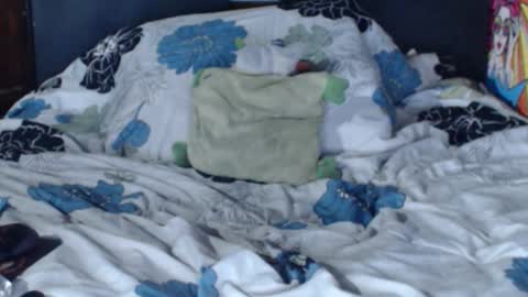 Snapshot of dasha6 chatting on February 12, 7:23 am dasha6 online show from February 12, 7:23 am