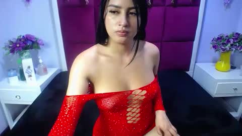 Snapshot of dasha_starr_ chatting on April 28, 2:27 am dasha_starr_ online show from April 28, 2:27 am