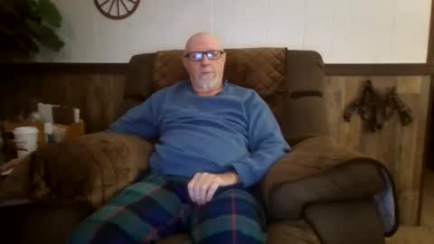 dave571960 online show from November 27, 11:45 am