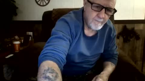 Snapshot of dave571960 chatting on March 23, 10:30 am dave571960 online show from March 23, 10:30 am