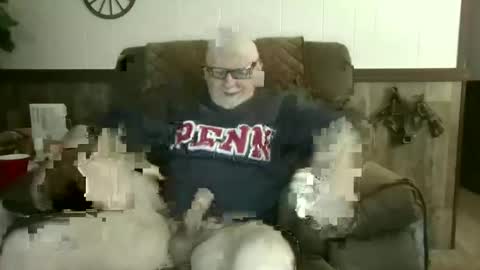 Snapshot of dave571960 chatting on May 14, 10:33 am dave571960 online show from May 14, 10:33 am