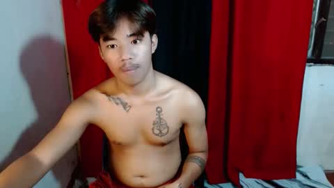 Snapshot of dave_boyyy chatting on April 27, 6:28 pm dave_boyyy online show from April 27, 6:28 pm
