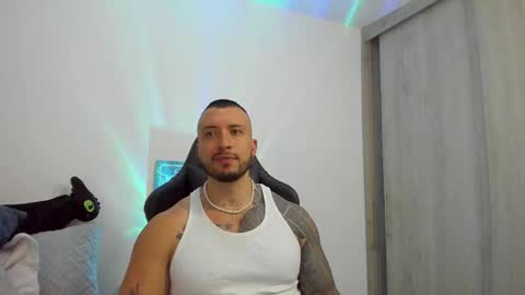 DAVE MAX online show from October 27, 11:52 pm