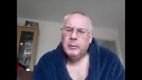Snapshot of daveandp chatting on January 28, 11:17 am Dave online show from January 28, 11:17 am