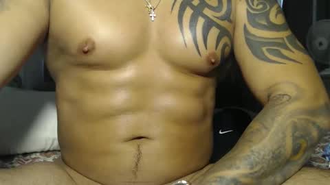 Snapshot of davemax6082 chatting on October 19, 9:32 am Davemax online show from October 19, 9:32 am