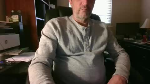 Snapshot of davethebooky chatting on March 3, 6:14 pm Dave online show from March 3, 6:14 pm