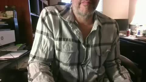 Snapshot of davethebooky chatting on March 6, 7:21 pm Dave online show from March 6, 7:21 pm