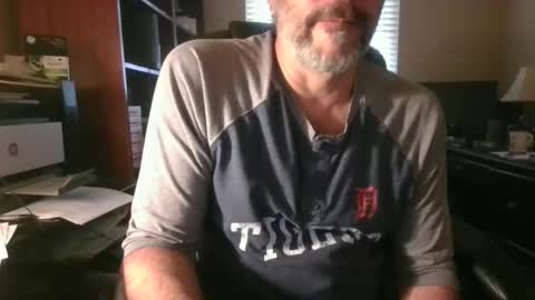 Snapshot of davethebooky chatting on March 26, 7:30 pm Dave online show from March 26, 7:30 pm