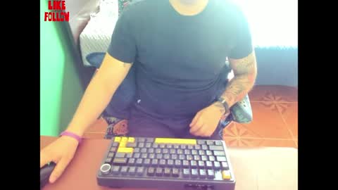 Snapshot of david_2789 chatting on May 29, 7:45 pm David online show from May 29, 7:45 pm