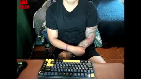 Snapshot of david_2789 chatting on May 31, 10:55 pm David online show from May 31, 10:55 pm